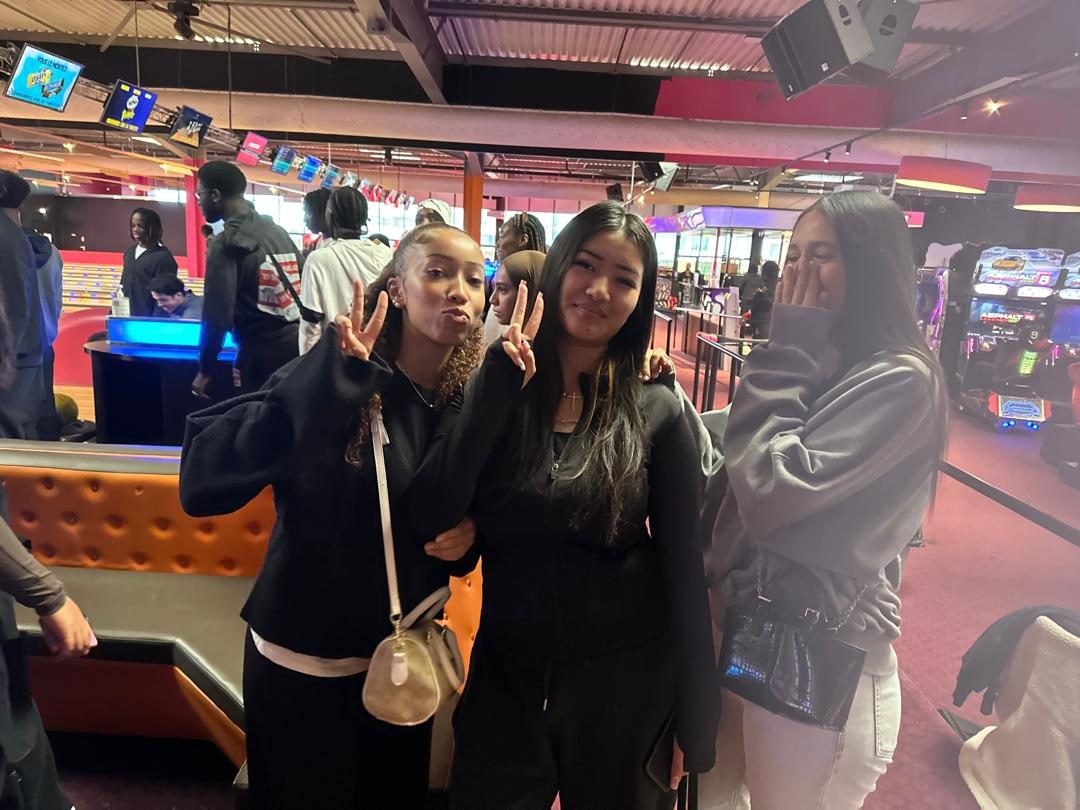 Étudiants de l'EMSCA au Speed Park