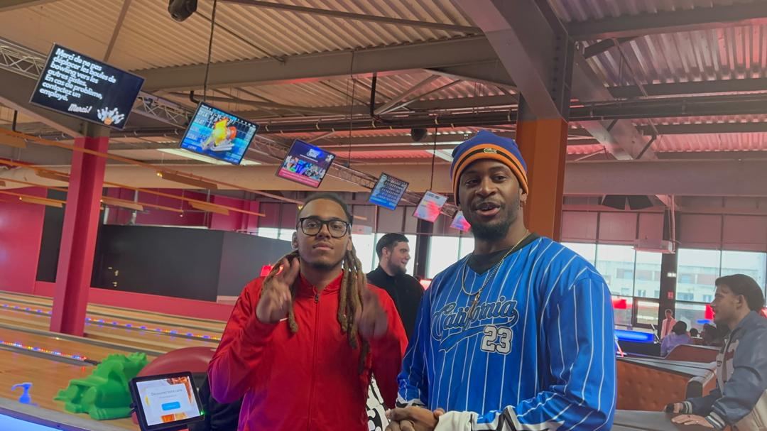 Étudiants de l'EMSCA en sortie bowling